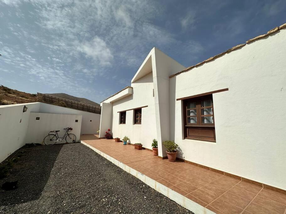Private Villa With Pool In The Mountains Pájara Extérieur photo